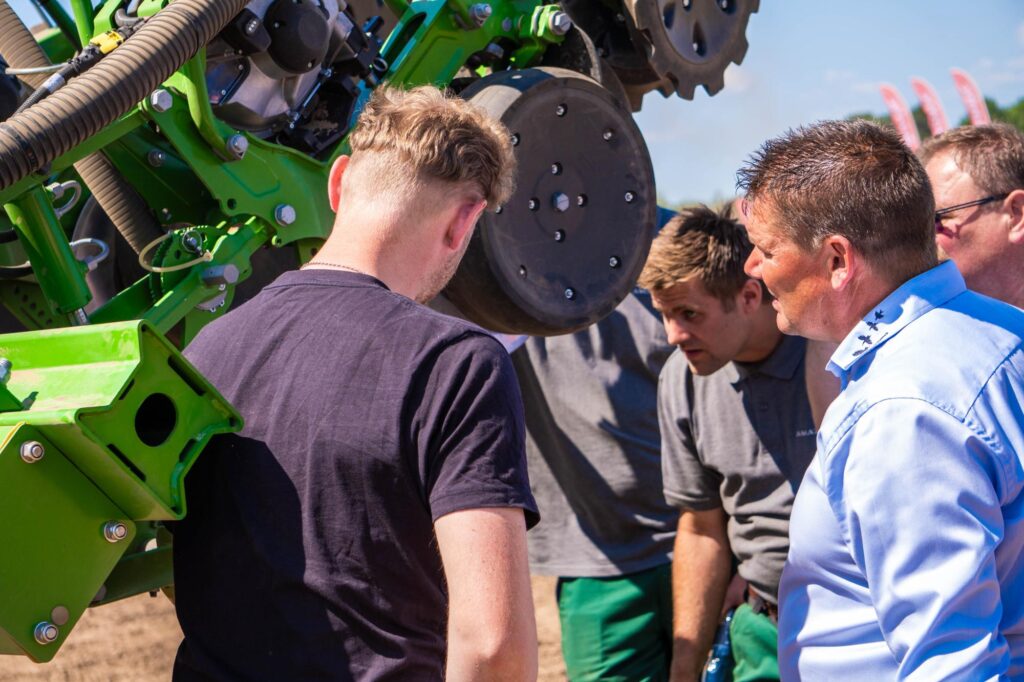 Brøns Group - Müthing, JCB, Krone, Amazone, Hombürg & Lehner